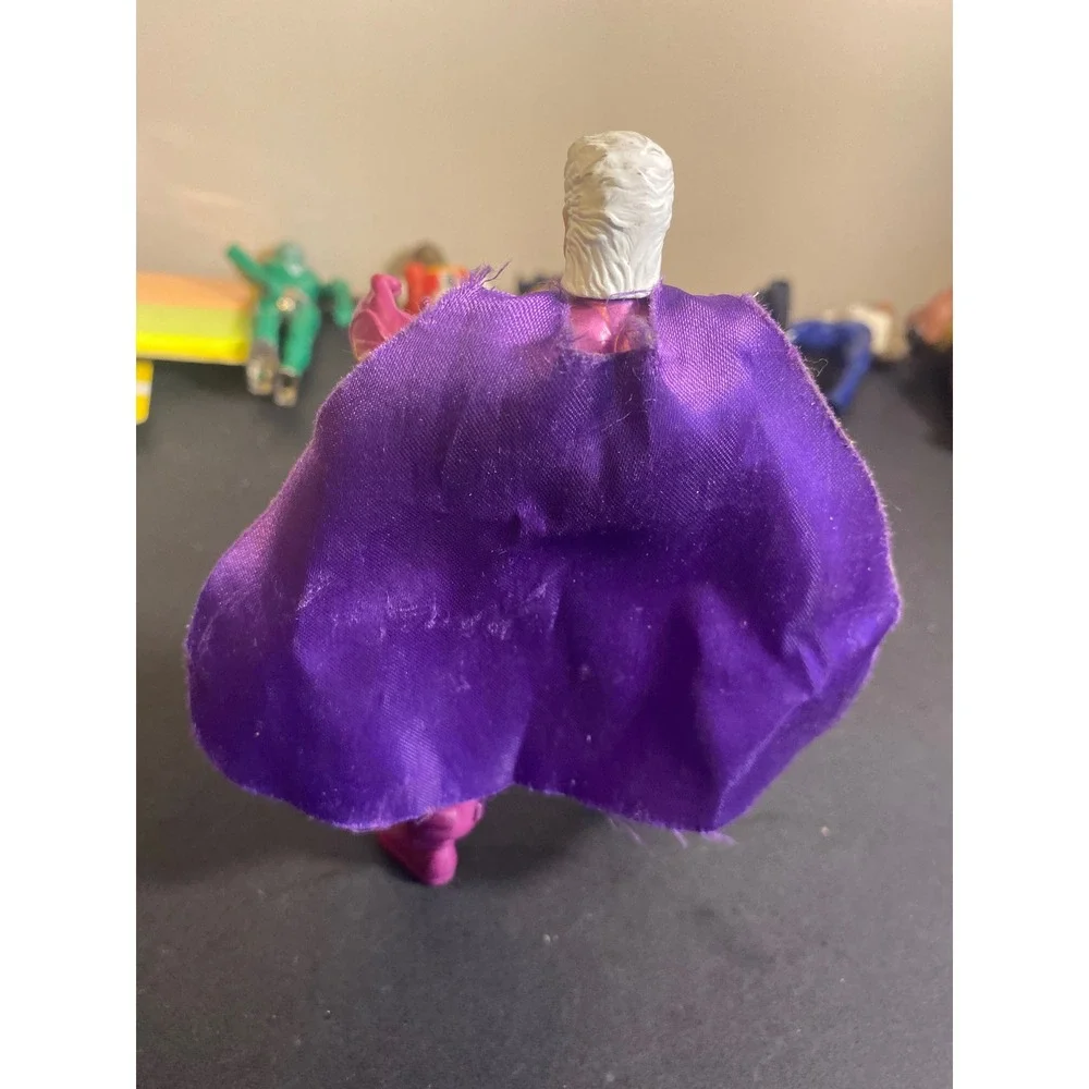 Vintage Toy Biz Marvel X-Men Magneto Action Figure Purple Cape 1990s No Helmet